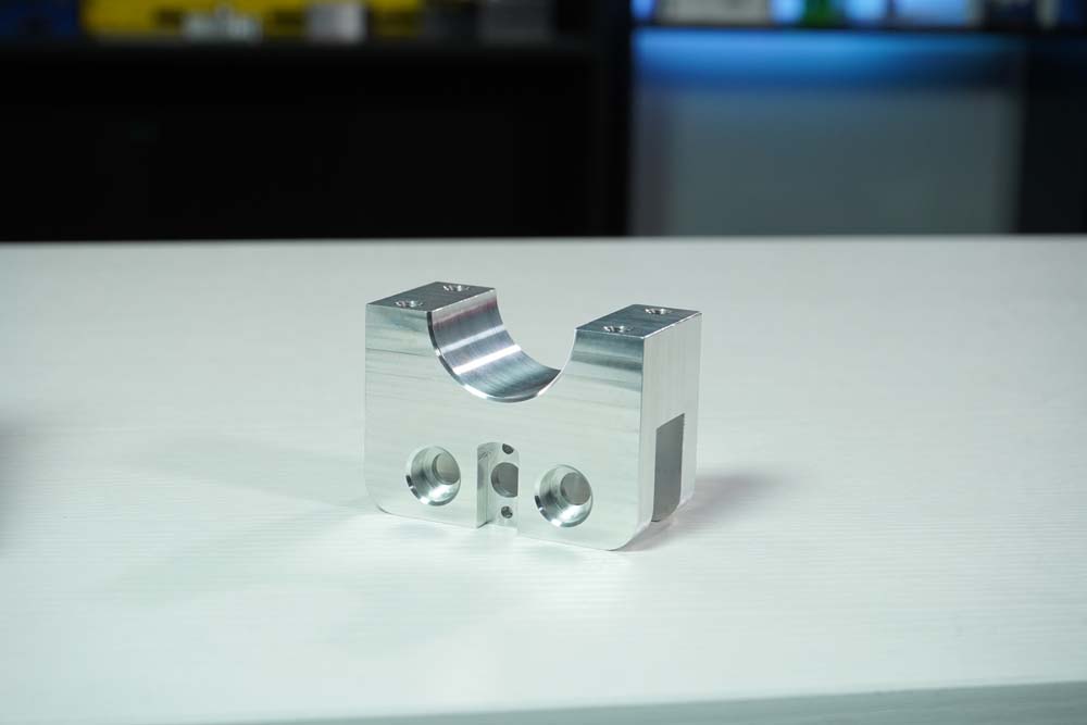 Machined_Retainer_Bracket_(1)